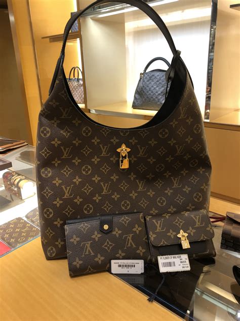 louis vuitton paris bag price|louis vuitton in paris cost.